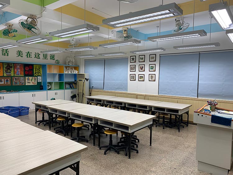 廣州市瑤臺小學(xué)LED教室護(hù)眼燈項(xiàng)目改造現(xiàn)場