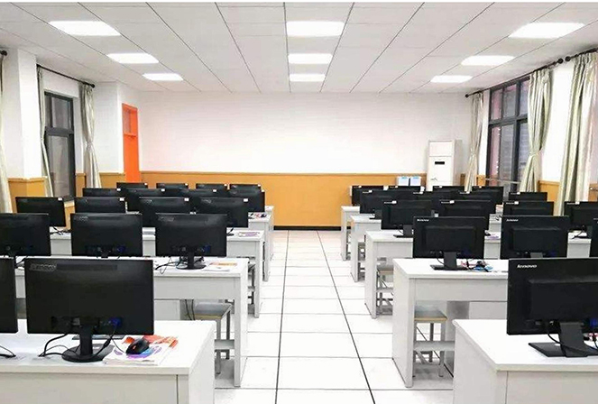 中小學LED專用護眼教室燈全校解決方案